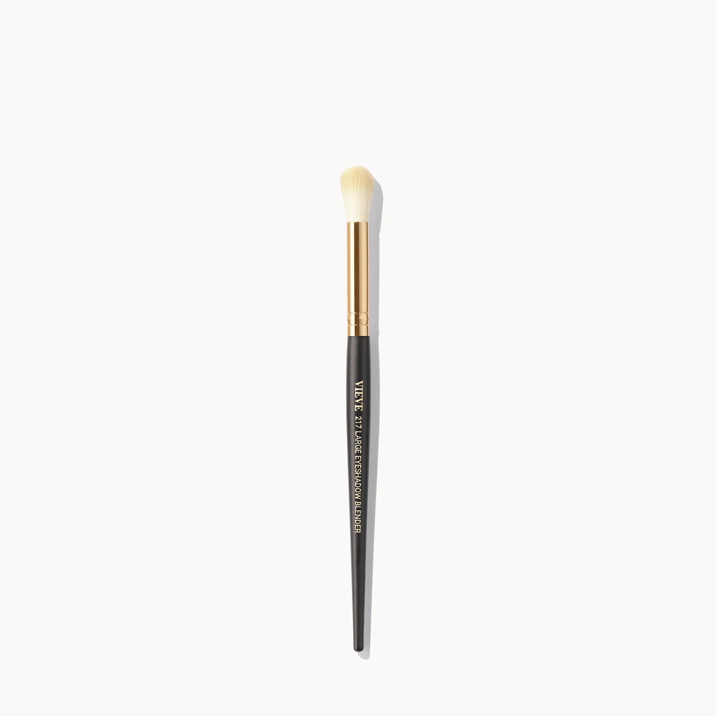 217 Large Eyeshadow Blender Brush - Image 6