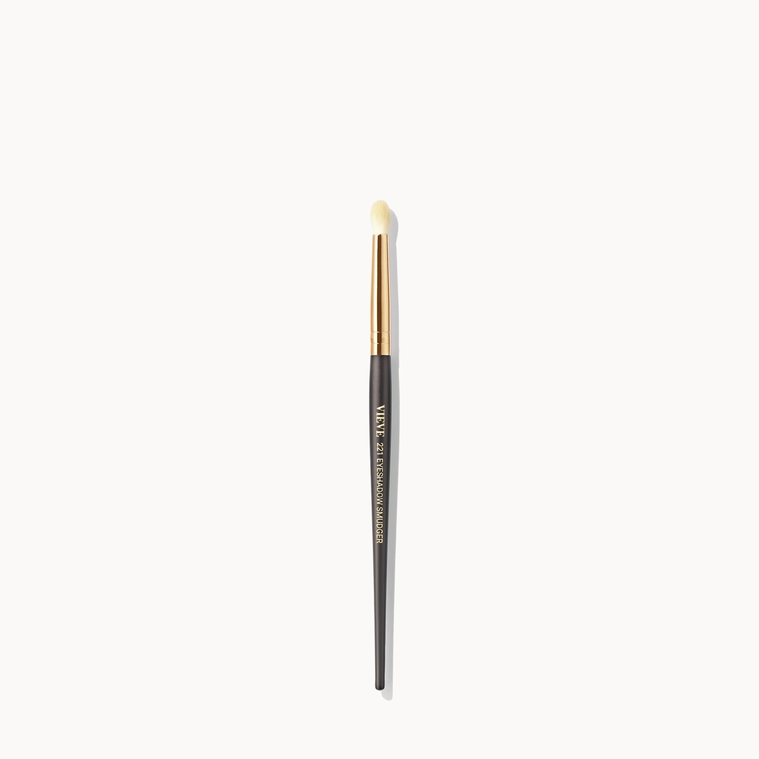 221 Eyeshadow Smudger Brush - Image 6